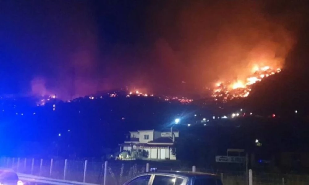 Πυρκαγιά στην Ελευσίνα: Εντοπίστηκε νεκρός άνδρας